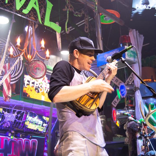 The storyteller performing live